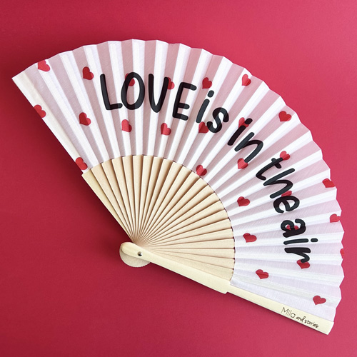 Eventail Love is in the air