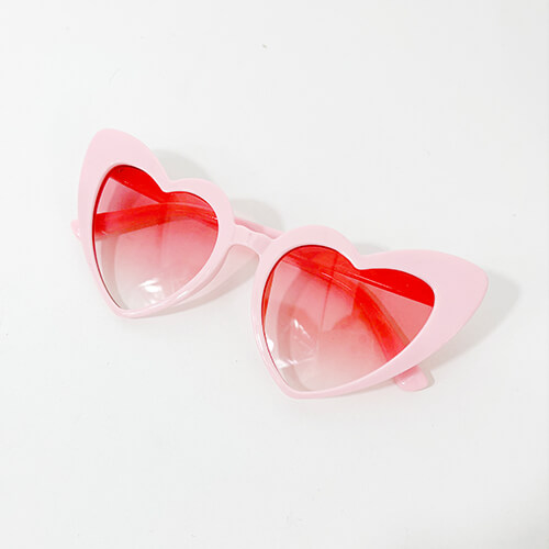 Lunettes coeur rose - Idée box cadeau