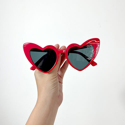 lunette coeur rouge