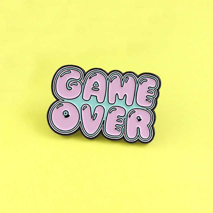 Pin's "Game over" Idée box cadeau