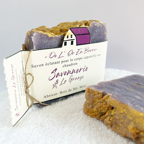 Savon artisanal De l'or en barre - Abricot, miel, bois de hô